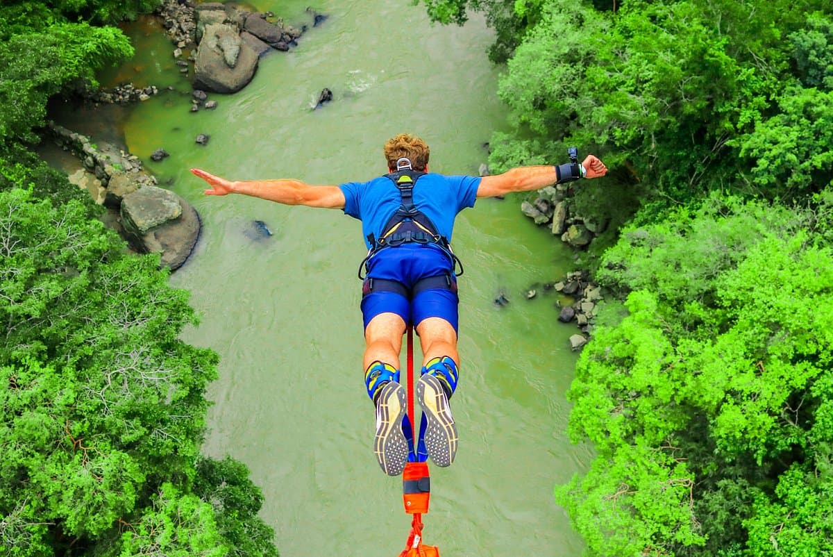 Bungee Jumping Nedir? Nasıl Yapılır?
